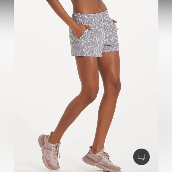 Vuori Dash Short, size small, in opal spots - Picture 10 of 10